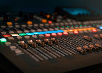 Radio fumbles the mic on Coronavirus response